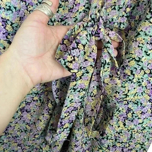 ONLY Floral Wrap Dress - Picture 7 of 9